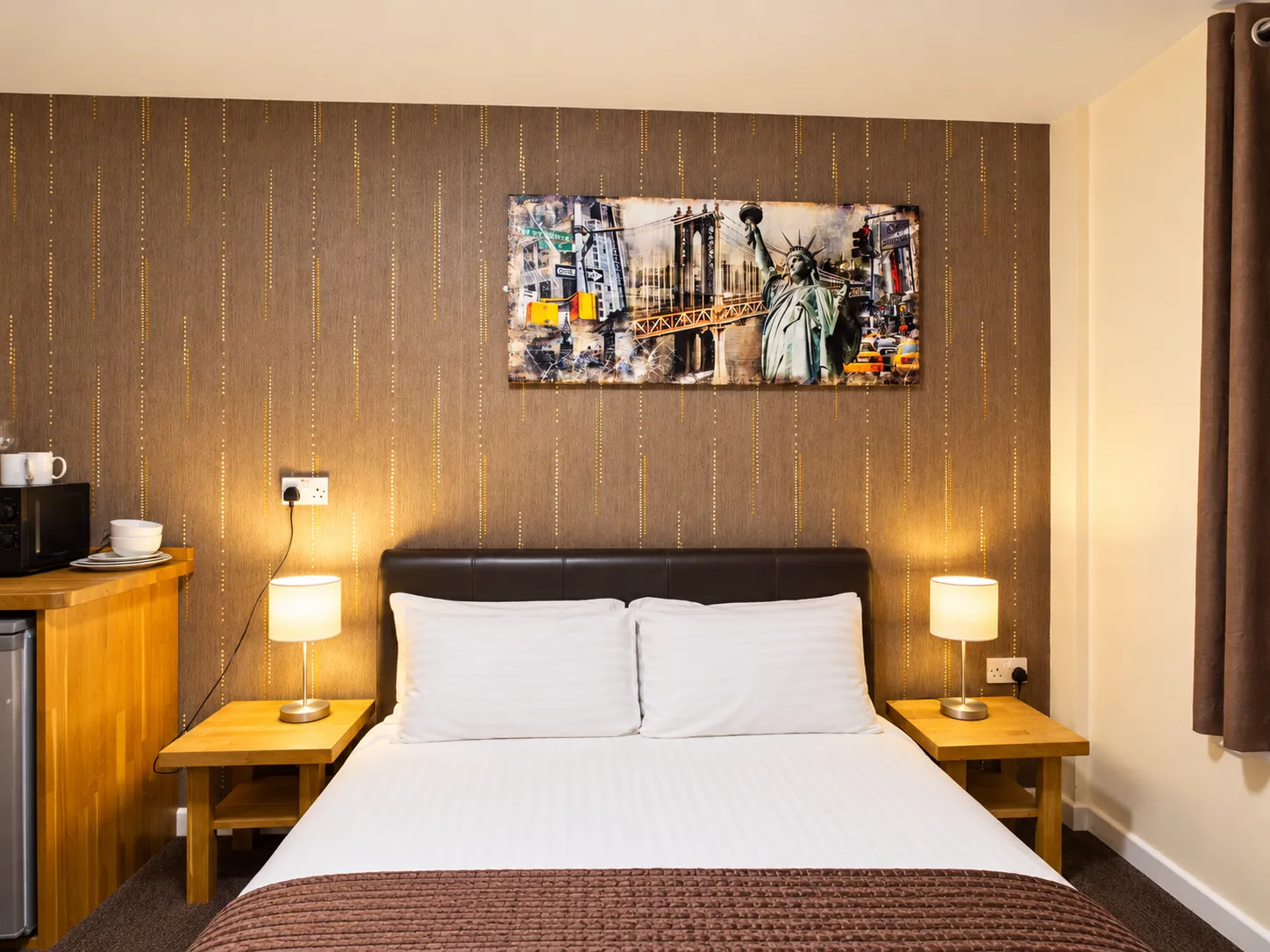 Cozy New York Hotel Bedroom