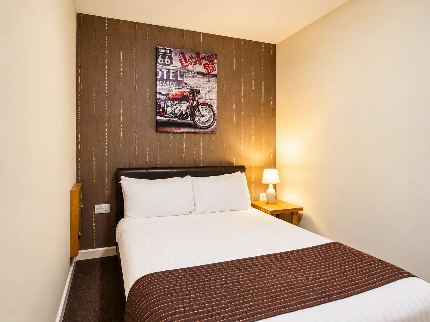 Cozy Route 66 Guest Room